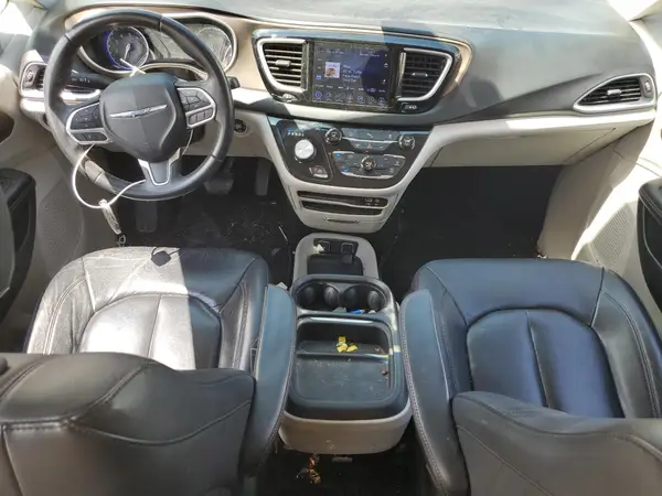 2C4RC1BG3HR823411 2017 CHRYSLER PACIFICA - Image 8