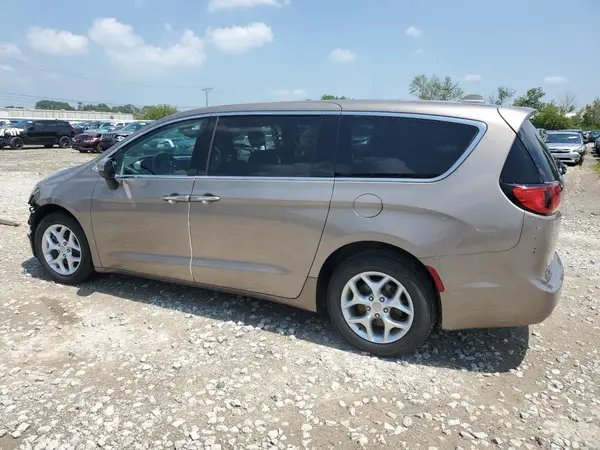 2C4RC1BG3HR823621 2017 CHRYSLER PACIFICA - Image 2