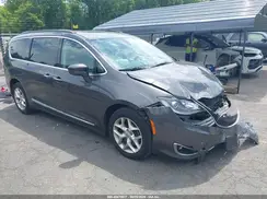 2C4RC1BG3HR831444 2017 CHRYSLER PACIFICA