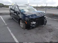 2C4RC1BG3HR846851 2017 CHRYSLER PACIFICA