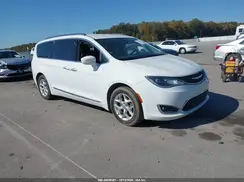 2C4RC1BG3JR100566 2018 CHRYSLER PACIFICA