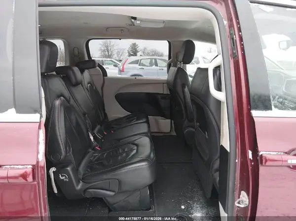2C4RC1BG3JR107842 2018 CHRYSLER PACIFICA - Image 8