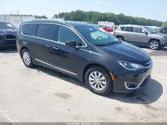 2C4RC1BG3JR112121 2018 CHRYSLER PACIFICA