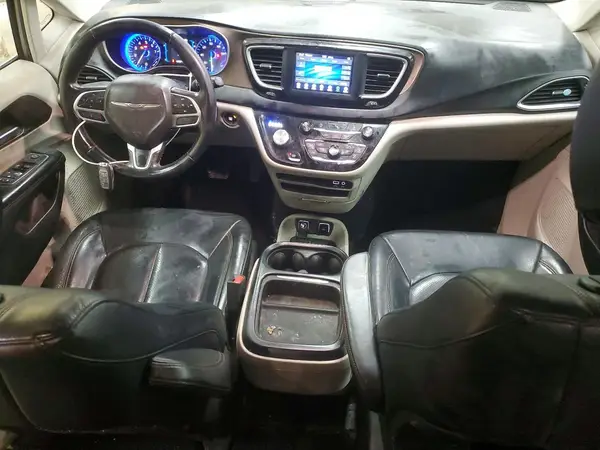 2C4RC1BG3JR112197 2018 CHRYSLER PACIFICA - Image 8