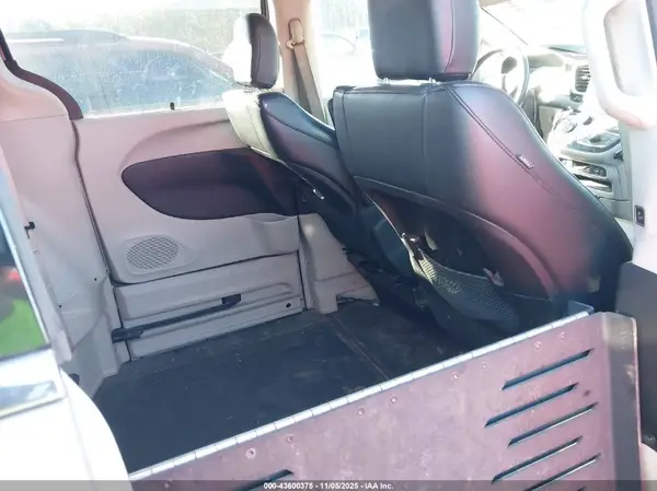 2C4RC1BG3JR115584 2018 CHRYSLER PACIFICA - Image 8