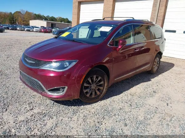 2C4RC1BG3JR120073 2018 CHRYSLER PACIFICA - Image 2