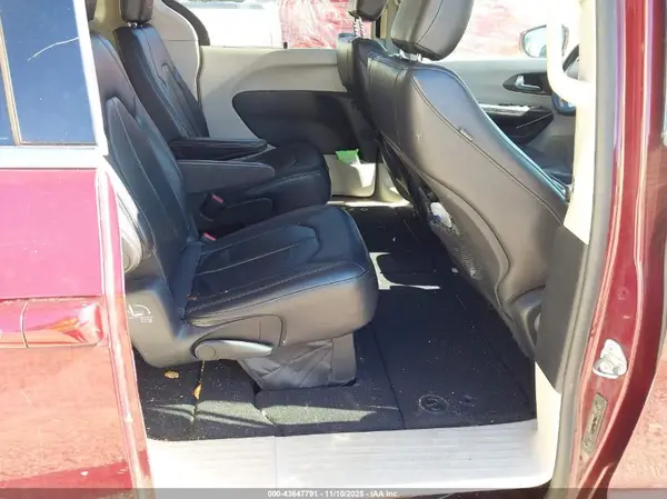 2C4RC1BG3JR120073 2018 CHRYSLER PACIFICA - Image 8
