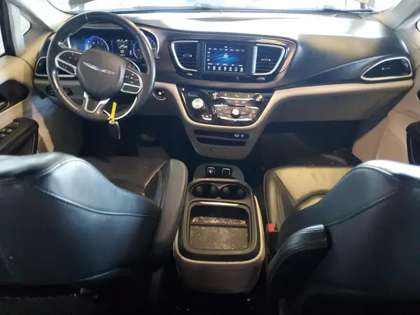 2C4RC1BG3JR123135 2018 CHRYSLER PACIFICA - Image 8