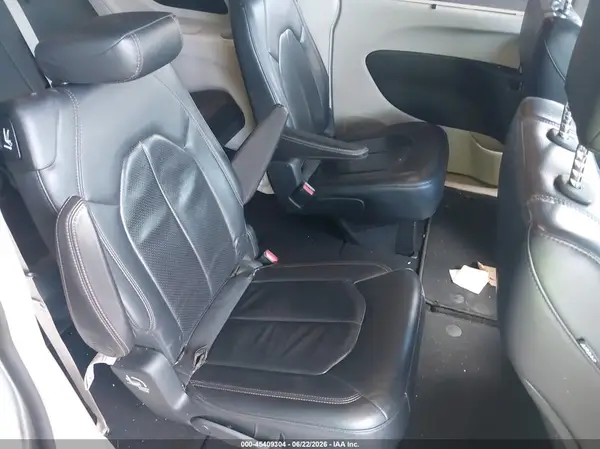 2C4RC1BG3JR126388 2018 CHRYSLER PACIFICA - Image 8