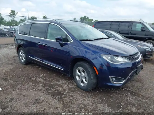 2C4RC1BG3JR127315 2018 CHRYSLER PACIFICA - Image 1