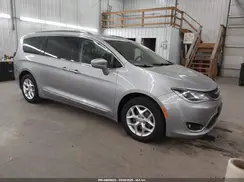 2C4RC1BG3JR128173 2018 CHRYSLER PACIFICA