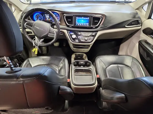 2C4RC1BG3JR128237 2018 CHRYSLER PACIFICA - Image 8