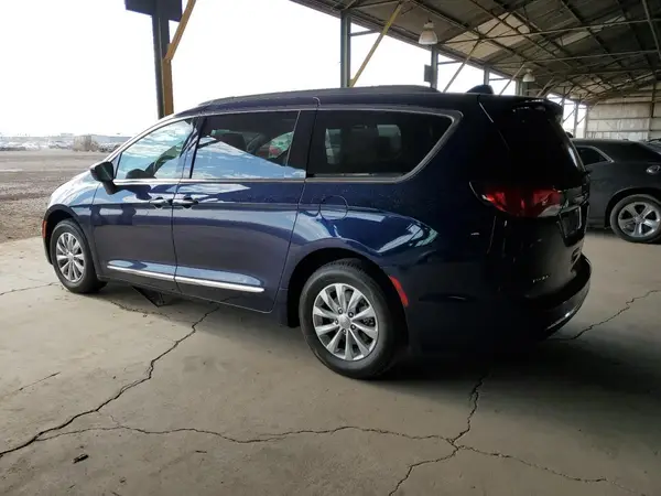 2C4RC1BG3JR129100 2018 CHRYSLER PACIFICA - Image 2