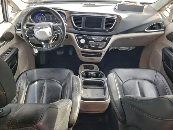 2C4RC1BG3JR142803 2018 CHRYSLER PACIFICA - Image 8