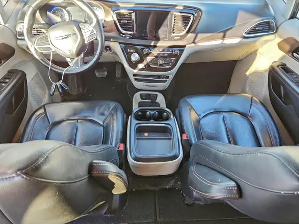 2C4RC1BG3JR154319 2018 CHRYSLER PACIFICA - Image 8