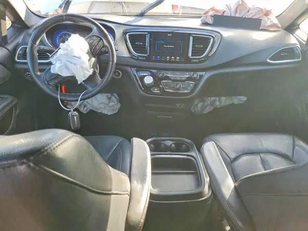 2C4RC1BG3JR155065 2018 CHRYSLER PACIFICA - Image 8