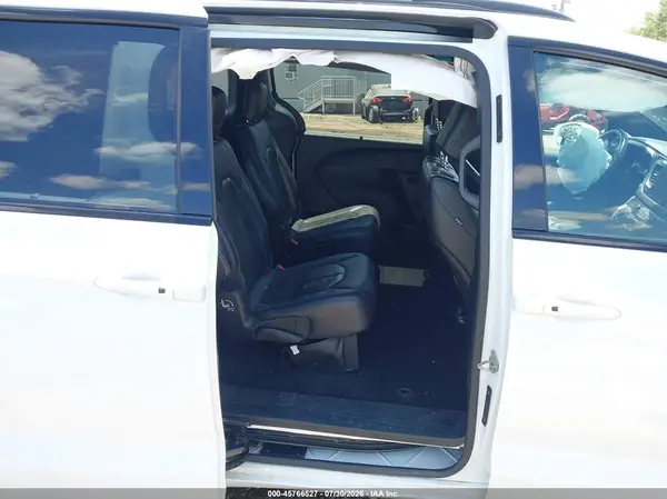 2C4RC1BG3JR158693 2018 CHRYSLER PACIFICA - Image 8