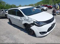 2C4RC1BG3JR175543 2018 CHRYSLER PACIFICA