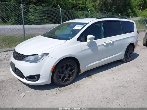 2C4RC1BG3JR175543 2018 CHRYSLER PACIFICA - Image 2
