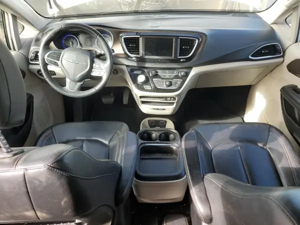 2C4RC1BG3JR186056 2018 CHRYSLER PACIFICA - Image 8