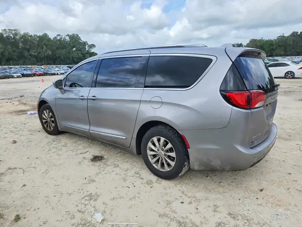 2C4RC1BG3JR192830 2018 CHRYSLER PACIFICA - Image 2
