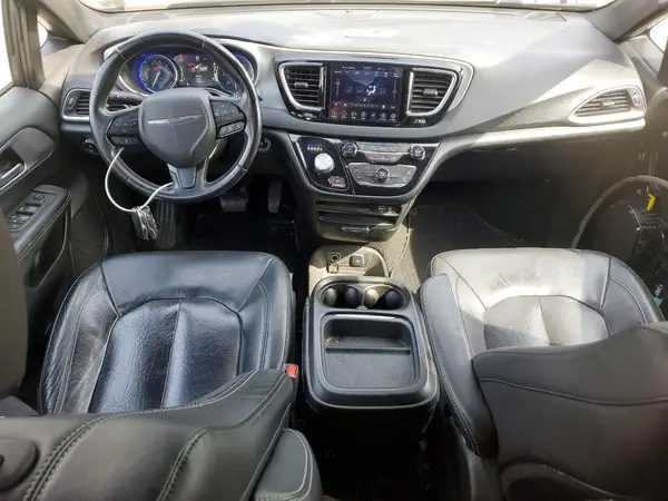 2C4RC1BG3JR197445 2018 CHRYSLER PACIFICA - Image 8