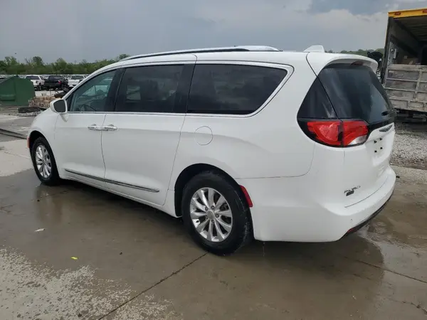 2C4RC1BG3JR214356 2018 CHRYSLER PACIFICA - Image 2