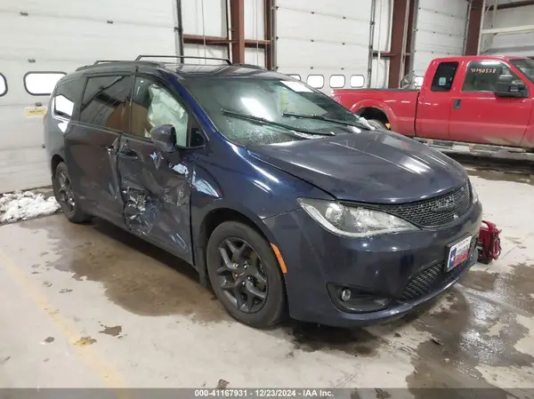 2C4RC1BG3JR227303 2018 CHRYSLER PACIFICA - Image 1