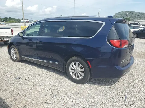 2C4RC1BG3JR227611 2018 CHRYSLER PACIFICA - Image 2