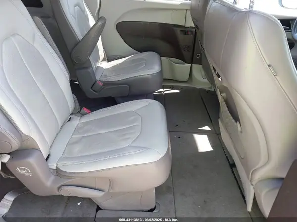 2C4RC1BG3JR237166 2018 CHRYSLER PACIFICA - Image 8