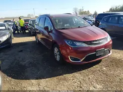 2C4RC1BG3JR247499 2018 CHRYSLER PACIFICA
