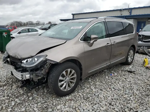 2C4RC1BG3JR261063 2018 CHRYSLER PACIFICA - Image 1
