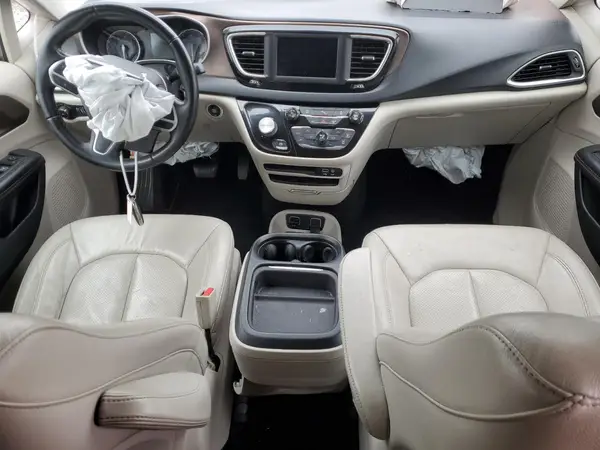 2C4RC1BG3JR261063 2018 CHRYSLER PACIFICA - Image 8