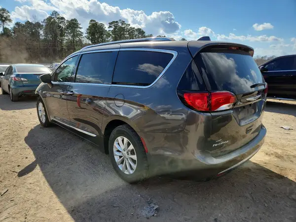 2C4RC1BG3JR269258 2018 CHRYSLER PACIFICA - Image 2