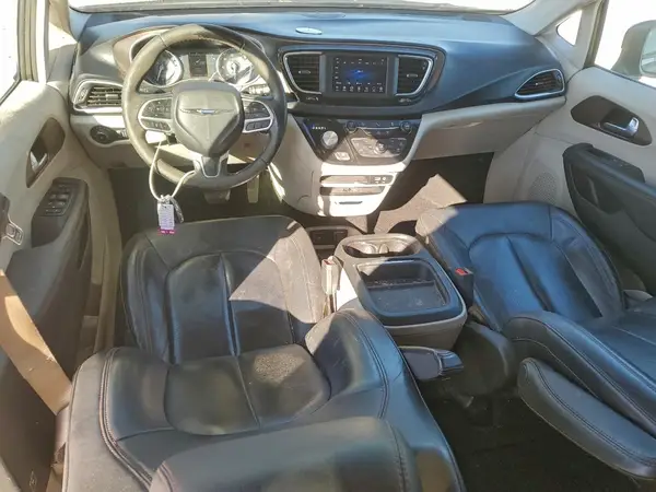 2C4RC1BG3JR272855 2018 CHRYSLER PACIFICA - Image 8