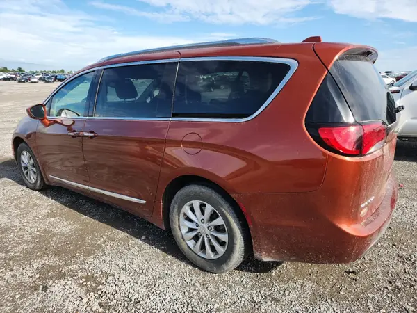 2C4RC1BG3JR275254 2018 CHRYSLER PACIFICA - Image 2
