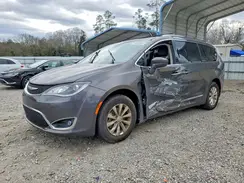 2C4RC1BG3JR279725 2018 CHRYSLER PACIFICA
