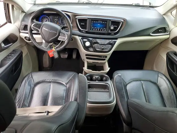2C4RC1BG3JR279725 2018 CHRYSLER PACIFICA - Image 8