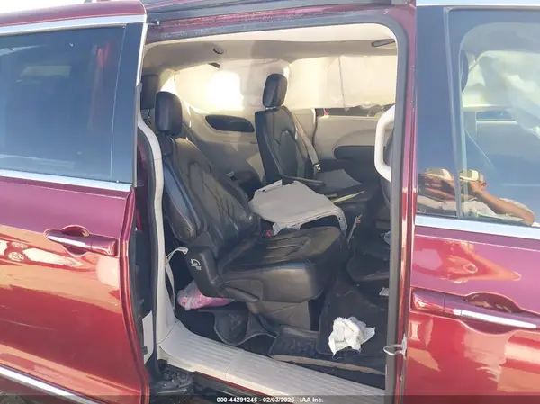 2C4RC1BG3JR287632 2018 CHRYSLER PACIFICA - Image 8