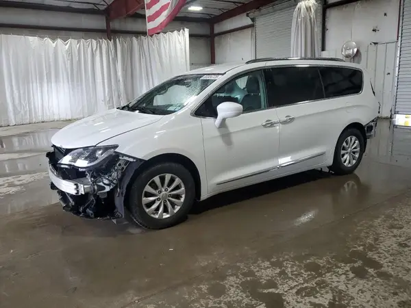 2C4RC1BG3JR292040 2018 CHRYSLER PACIFICA - Image 1