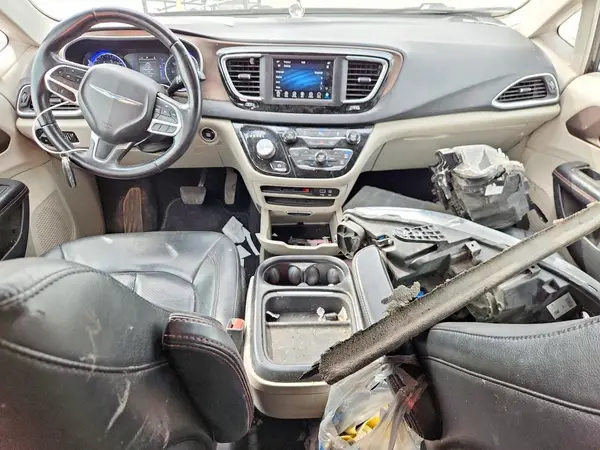 2C4RC1BG3JR294645 2018 CHRYSLER PACIFICA - Image 8