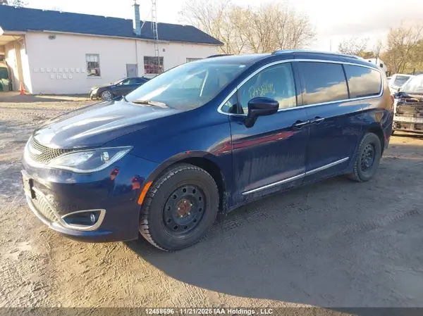 2C4RC1BG3JR306566 2018 CHRYSLER PACIFICA - Image 2