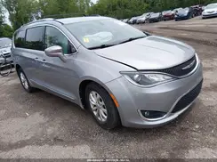 2C4RC1BG3JR315607 2018 CHRYSLER PACIFICA