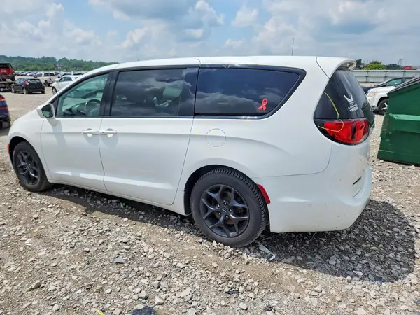 2C4RC1BG3JR317616 2018 CHRYSLER PACIFICA - Image 2