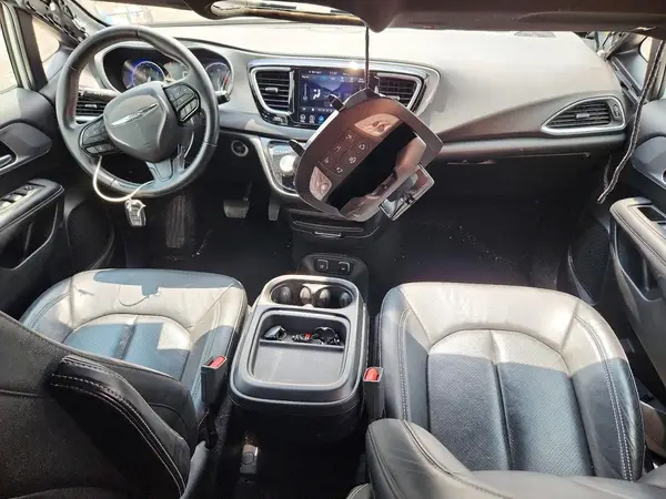 2C4RC1BG3JR317616 2018 CHRYSLER PACIFICA - Image 8