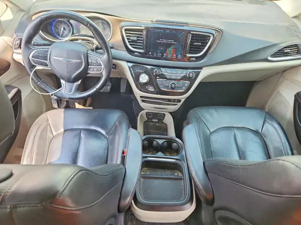 2C4RC1BG3JR317759 2018 CHRYSLER PACIFICA - Image 8