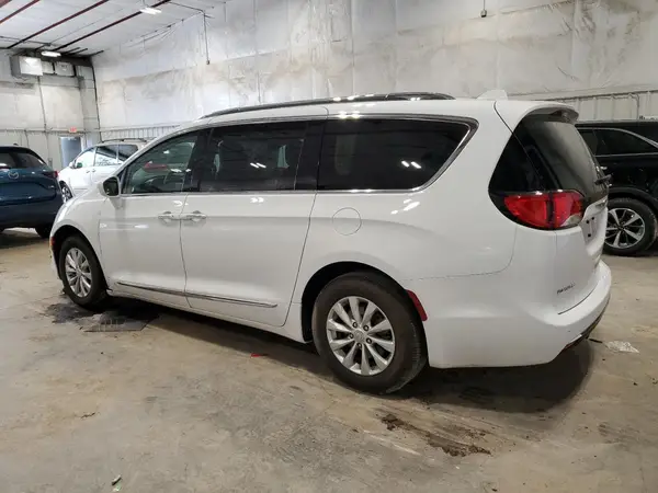 2C4RC1BG3JR338434 2018 CHRYSLER PACIFICA - Image 2