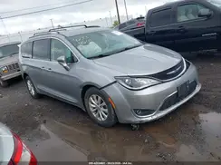 2C4RC1BG3JR356075 2018 CHRYSLER PACIFICA