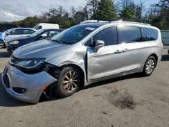 2C4RC1BG3KR526159 2019 CHRYSLER PACIFICA