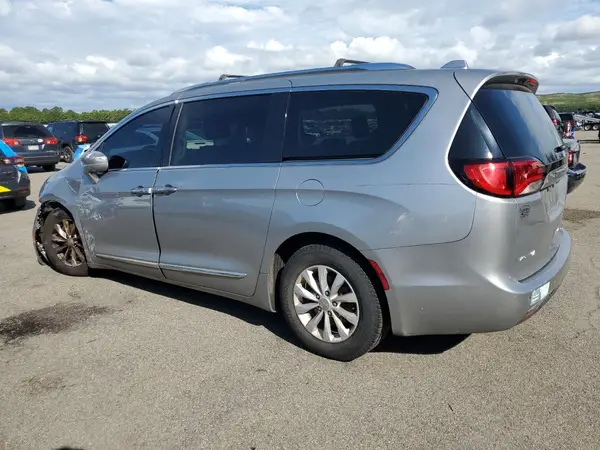 2C4RC1BG3KR526159 2019 CHRYSLER PACIFICA - Image 2